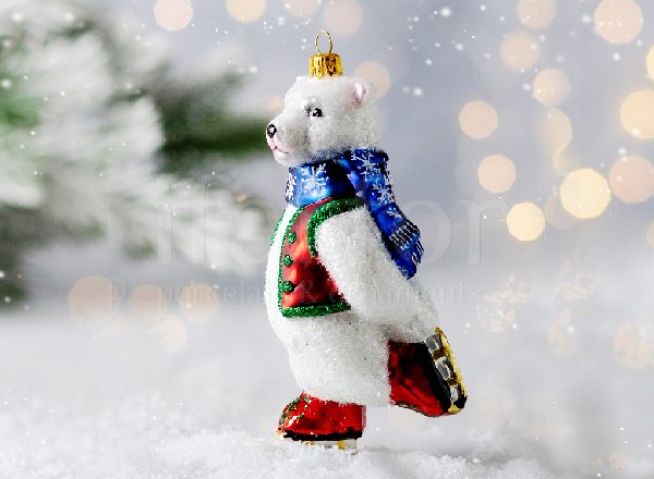 Christmas tree toy Polar bear skating