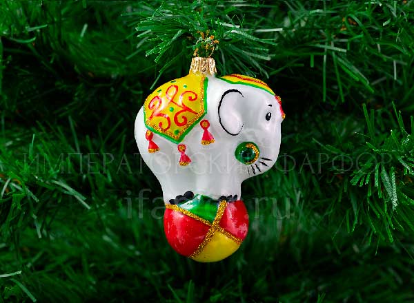 Christmas tree toy Elephant on the ball Circus