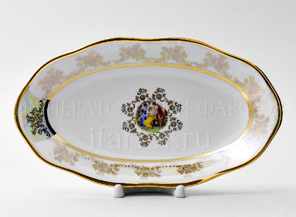 Dish/ platter oval Madonna Mother of Pearl Madonna Crown