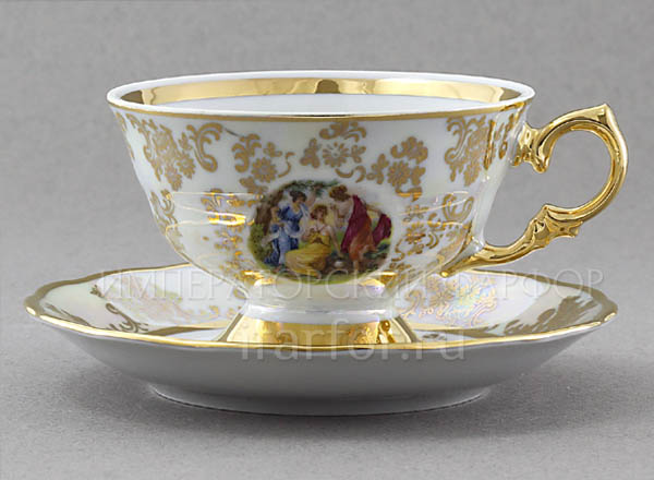 Cup and saucer tea Madonna Mather of Pearl 539 Madonna