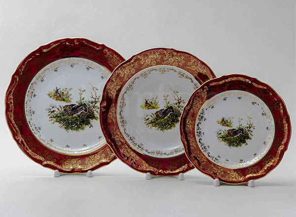 Set of plates Table Hunting Red 6/18 Maria Teresa