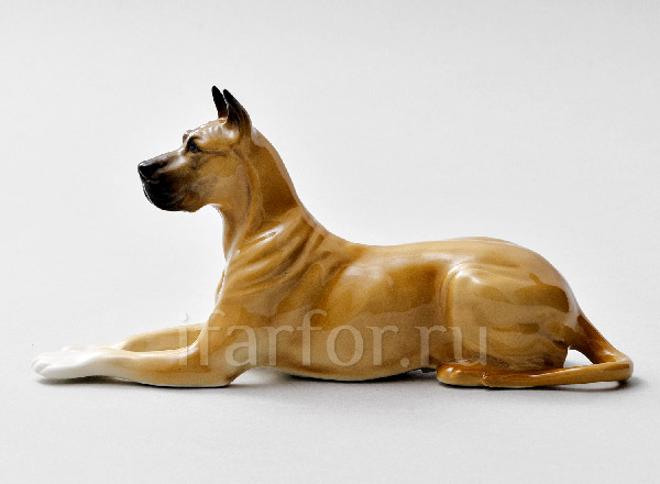 Sculpture Great Dane fawn