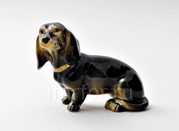 Sculpture Dachshund big black