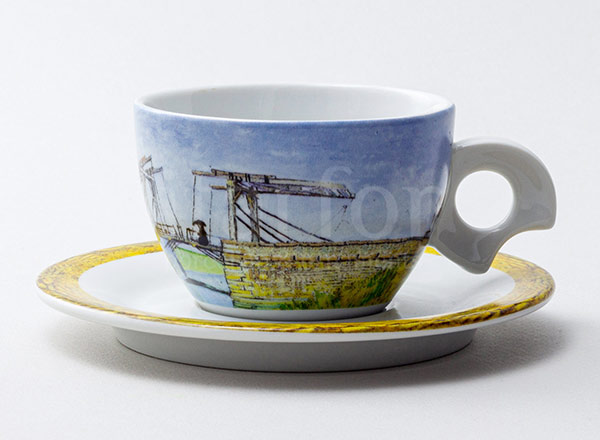 Cup and saucer tea Van Gogh. Channel DOVA