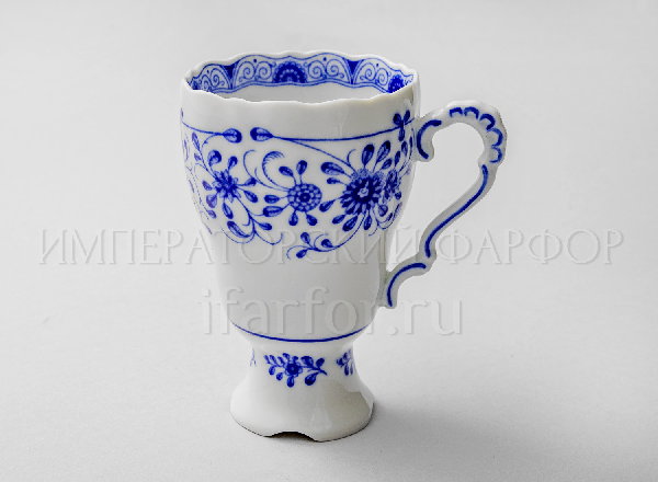 Mug footed Alte Ranke blau Marie-Luise 1150