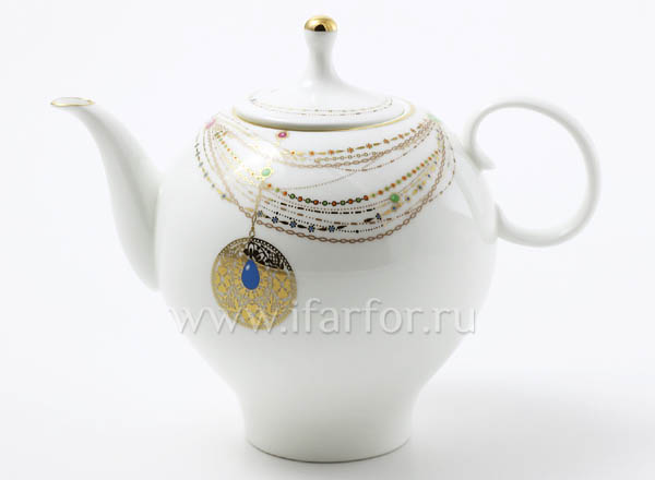 Teapot brewing Gold locket Apple