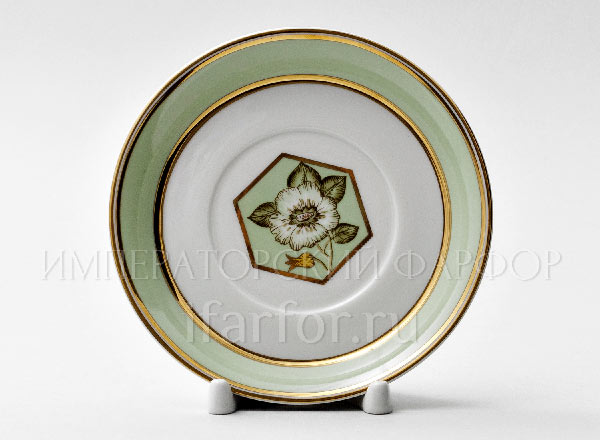 Saucer tea Nephrite background 2 Armorial