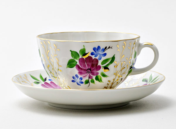 Cup and saucer tea Golden grass Tulip