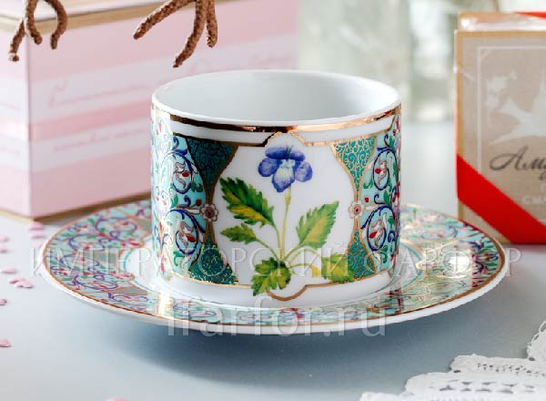 Cup and saucer tea Flowers and berries of Russia. Incised violet Solo