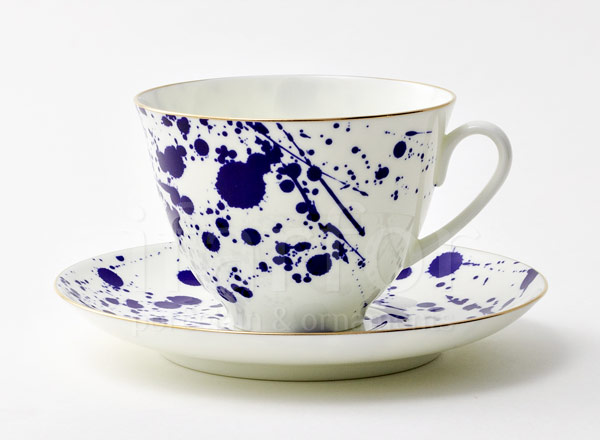 Cup and saucer tea Mood. Splash Spring