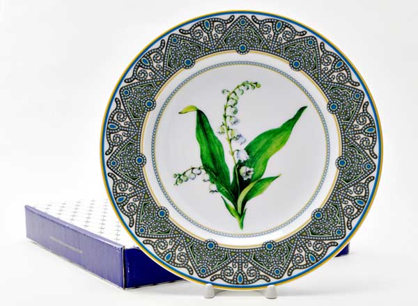 Decorative plate in a gift box Flowers and berries of Russia. May lily of the valley