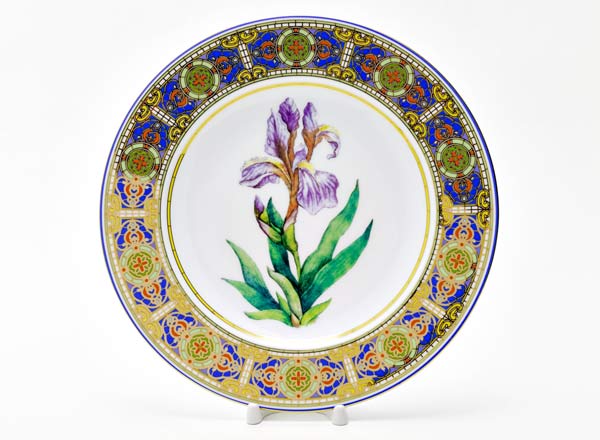 Decorative plate in a gift box Flowers and berries of Russia. Delicate iris