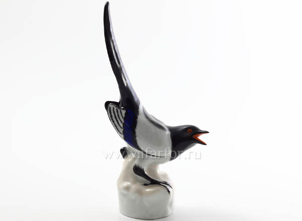 Sculpture Magpie Indefined