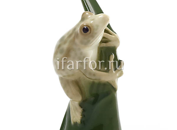 Sculpture Frog on the leafe Marble