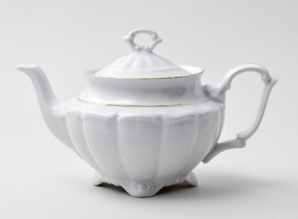 Teapot brewing Classic Repast