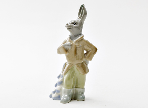 Sculpture Hare with a Christmas tree Braggart